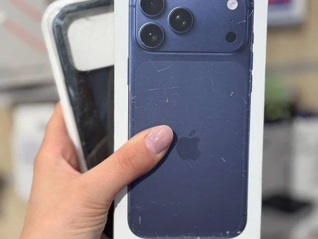 Фото: Продам iPhone 17 Pro Max sim+esim