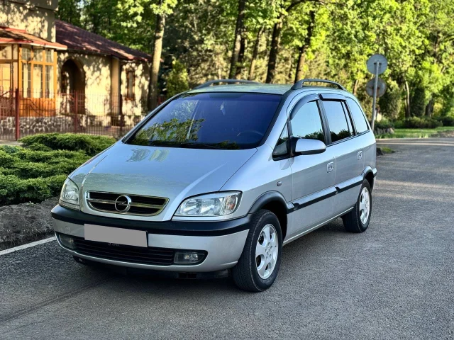 Фото: Opel Zafira A