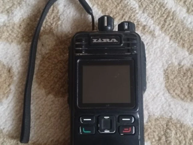 Фото: Продам рацию Lira - dp2600