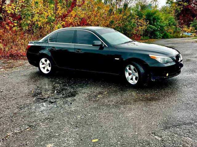 Фото: Продам BMW е60 2003года