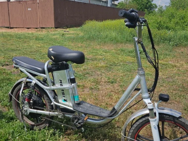 Фото: Продам электровелосипед Mersi (Колхозник). 60v, 15ah, мотор колесо 240W. Максимальная скорость 58 км/ч, задний тормоз-ги
