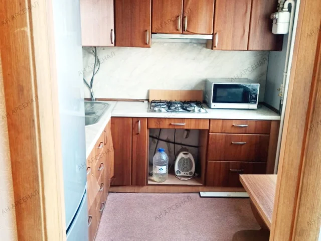 Фото: Продается 3к. кв., Калининский р-н. 56,2 м² | р