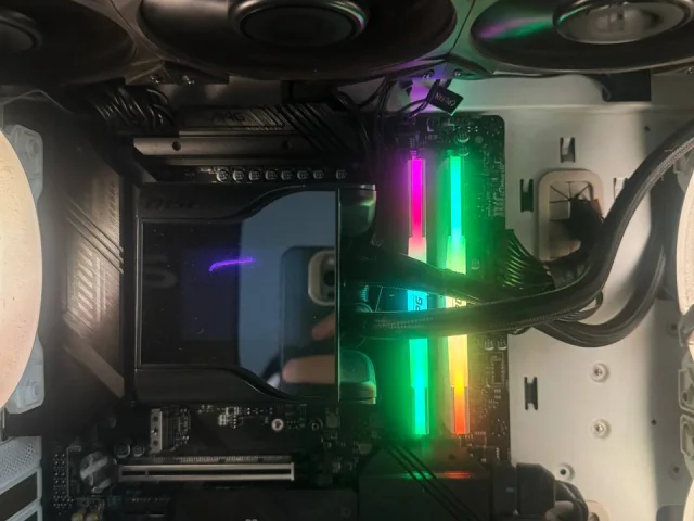 Фото: Продам комплект 7.7700x 32gb 7200