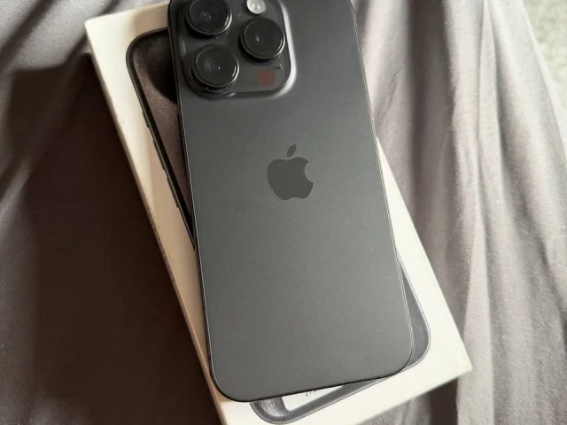 Фото: Продам IPhone 15 Pro 256 гб на 2 физические сим карты