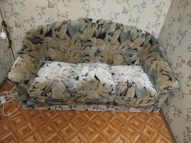 Фото: 1) Продам стенку 10.000р