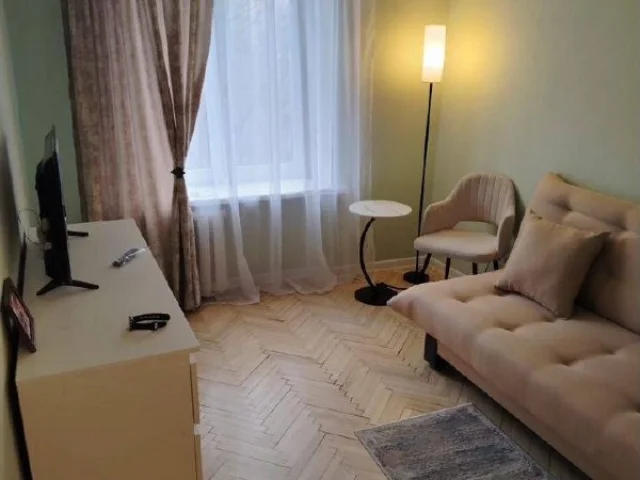 Фото: Сдаю однокомнатную квартиру 38.0 м² этаж 3/5 Киевский/Ворошиловский район, Донбасс Арена, Пешая доступность к Крытому ры