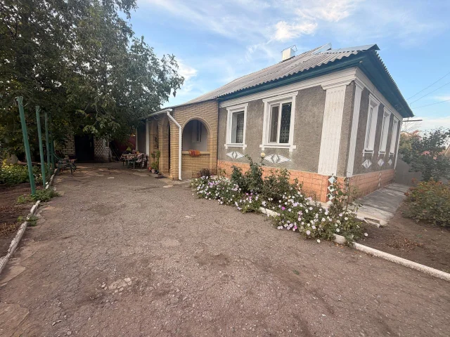 Фото: Продам дом с. Смелое (Славяносербский р- н), ул. Стадионная (р- н школы)