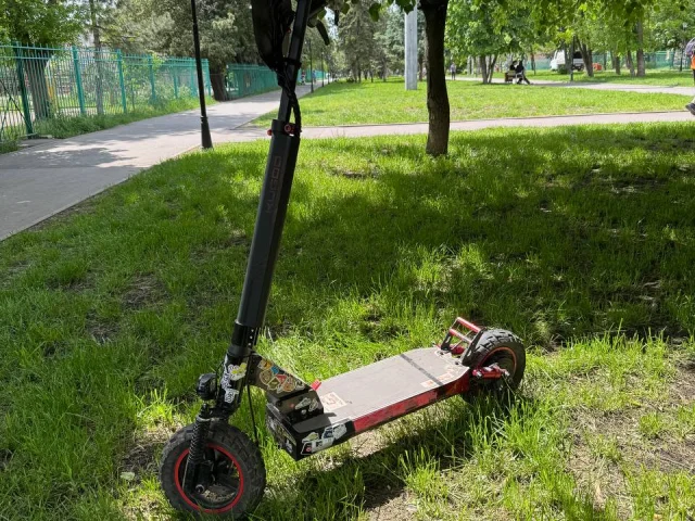Фото: Продаётся электросамокат KUGOO M4 PRO,кастомный, в идеальном состоянии