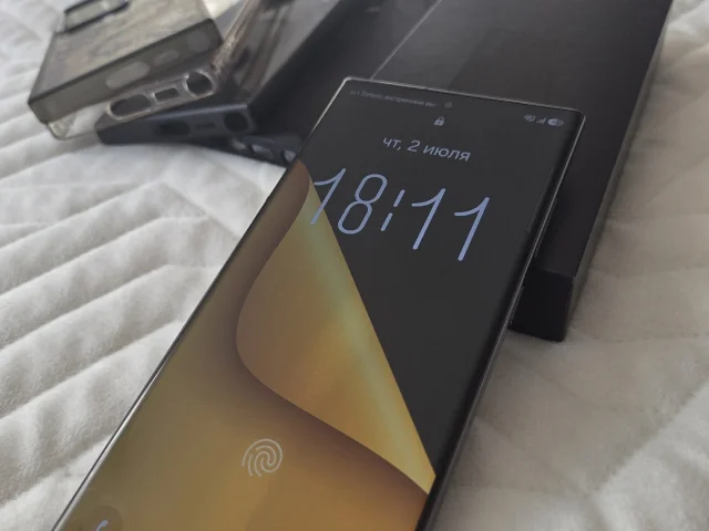 Фото: Продам Samsung S23 ultra 12/ 256 гб. Состояние телефона отличное , батарею держит хорошо. Полный комплект : коробка,  US