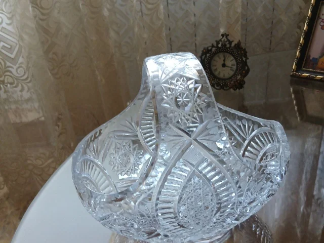 Фото: Продам хрустальную конфетницу в идеальном состоянии Луганск Артемовский р-он
