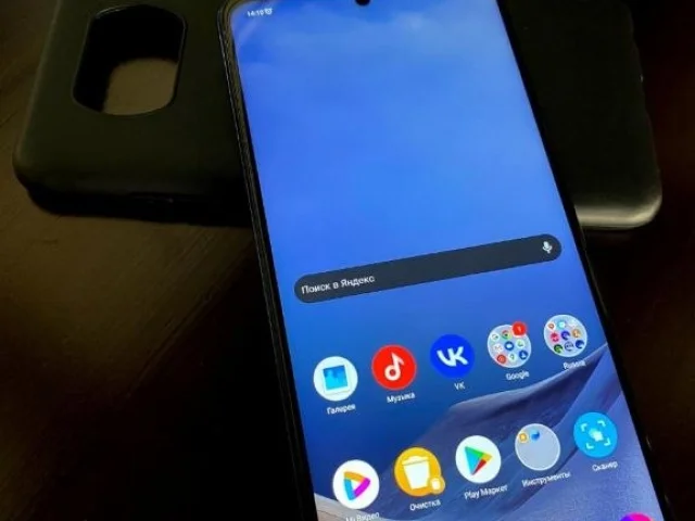 Фото: Продам телефон Poco x 3 pro 8+ 256гб Телефон работает отлично