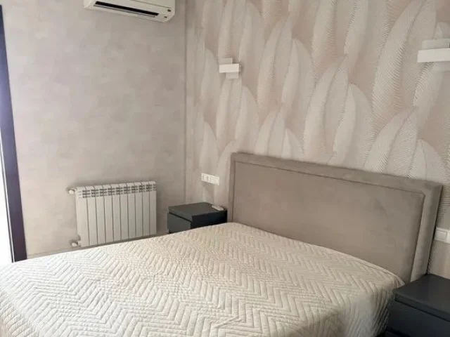 Фото: Сдаётся в аренду 2-комнатная квартира, Ворошиловский район Донецка, ул. Набережная
