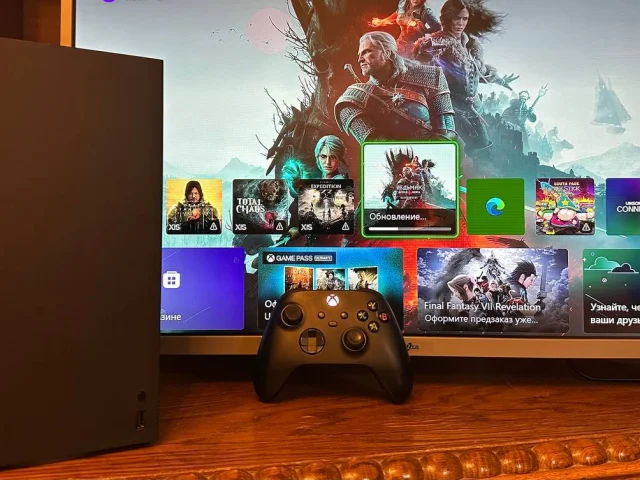 Фото: Продам Xbox X в хорошем состоянии, в комплекте сама консоль, все провода для подключения, 1 геймпад, установлено много и