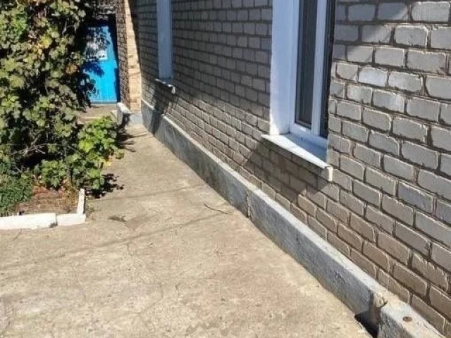 Фото: Продаётся газифицированный дом 100кв, 10 соток. Район ЦГР, Огурчик // (торг)
