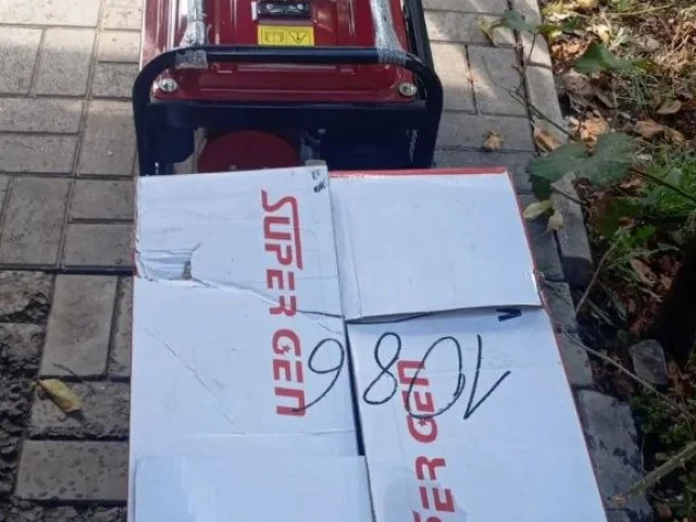 Фото: Продам генератор новый.донецк
