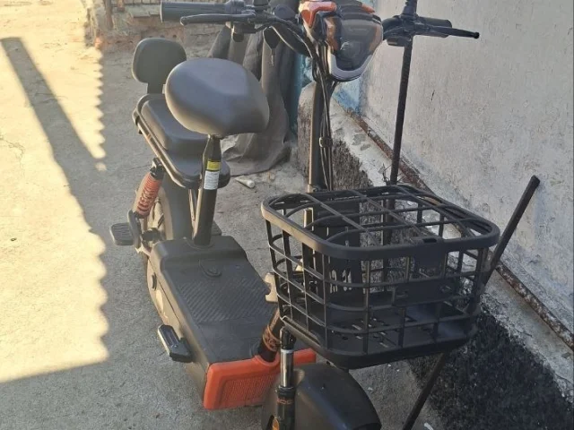 Фото: Продам электросамокат kugoo ec02, пробег 70 км., цена 38000, возможен торг