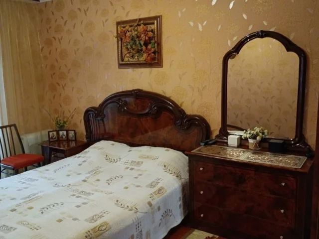 Фото: Цена снижена! Продам 2-х ком. кв-ру, ул. Москаленко 21, 7/10. Продам отличную квартиру, ж/м Строитель, дом кирпичный, кв