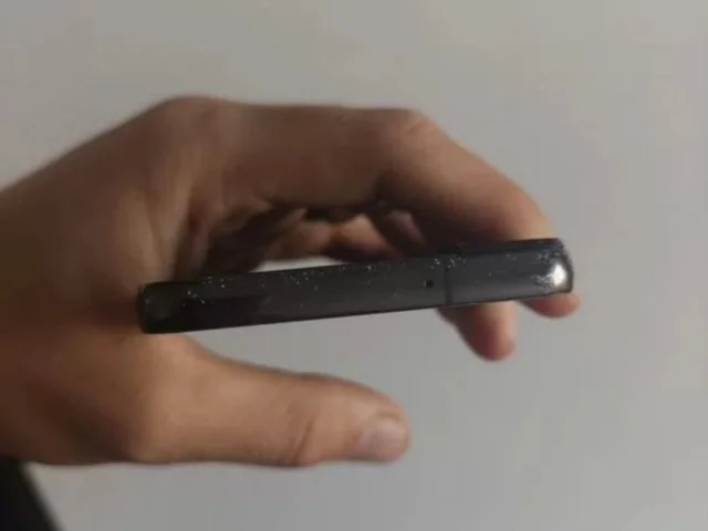 Фото: Продам Samsung galaxy s22 8/256 (на снапе) всё в оригинале, работает безупречно