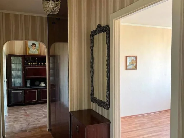 Фото: Продам трехкомнатную квартиру