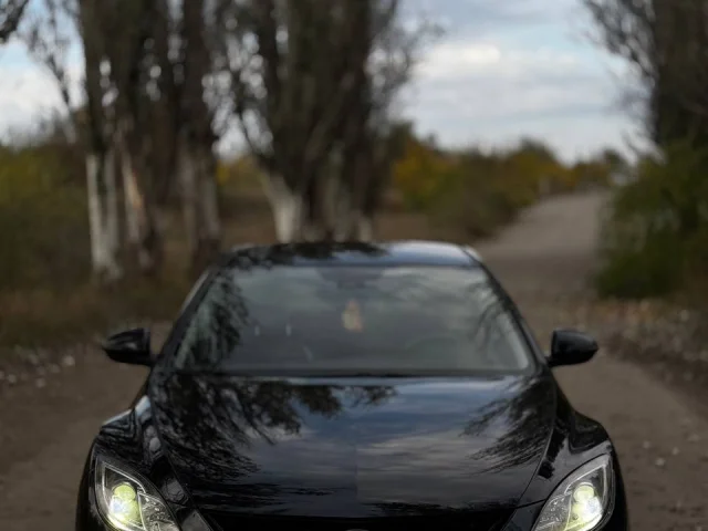 Фото: Продам Mazda 6 GH 2.0 автомат (на газу, вписан в документы). Комплектация: кондиционер, подогрев всех стёкол, подогрев с
