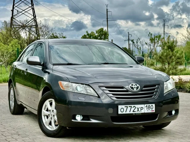 Фото: TOYOTA CAMRY год