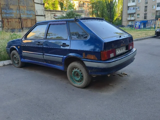 Фото: Продам ваз 2114 в таком виде в каком она есть. Она полностью на ходу сел и поехал. Дно переварено полностью вместе с пор