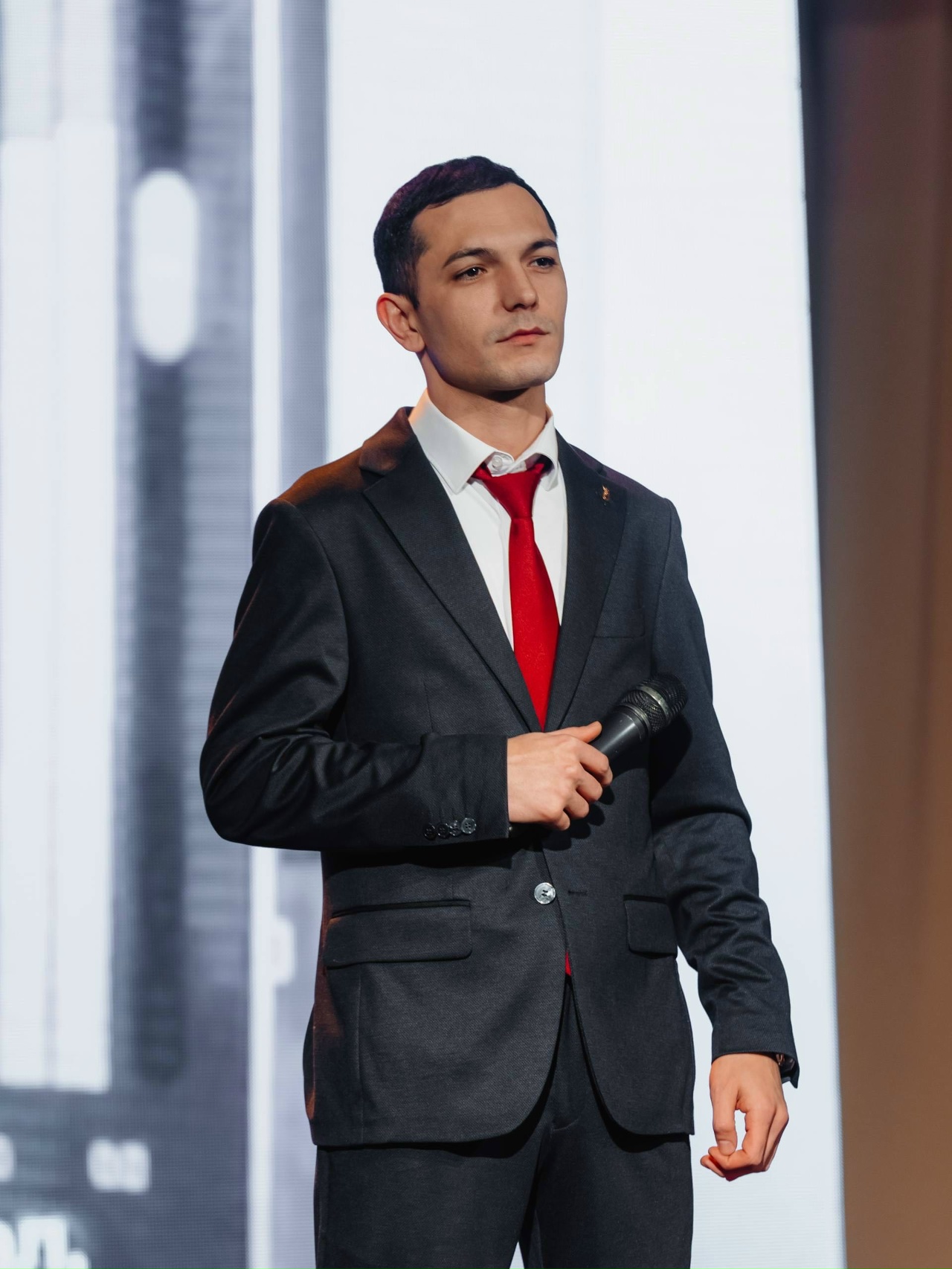 Артур Назаров