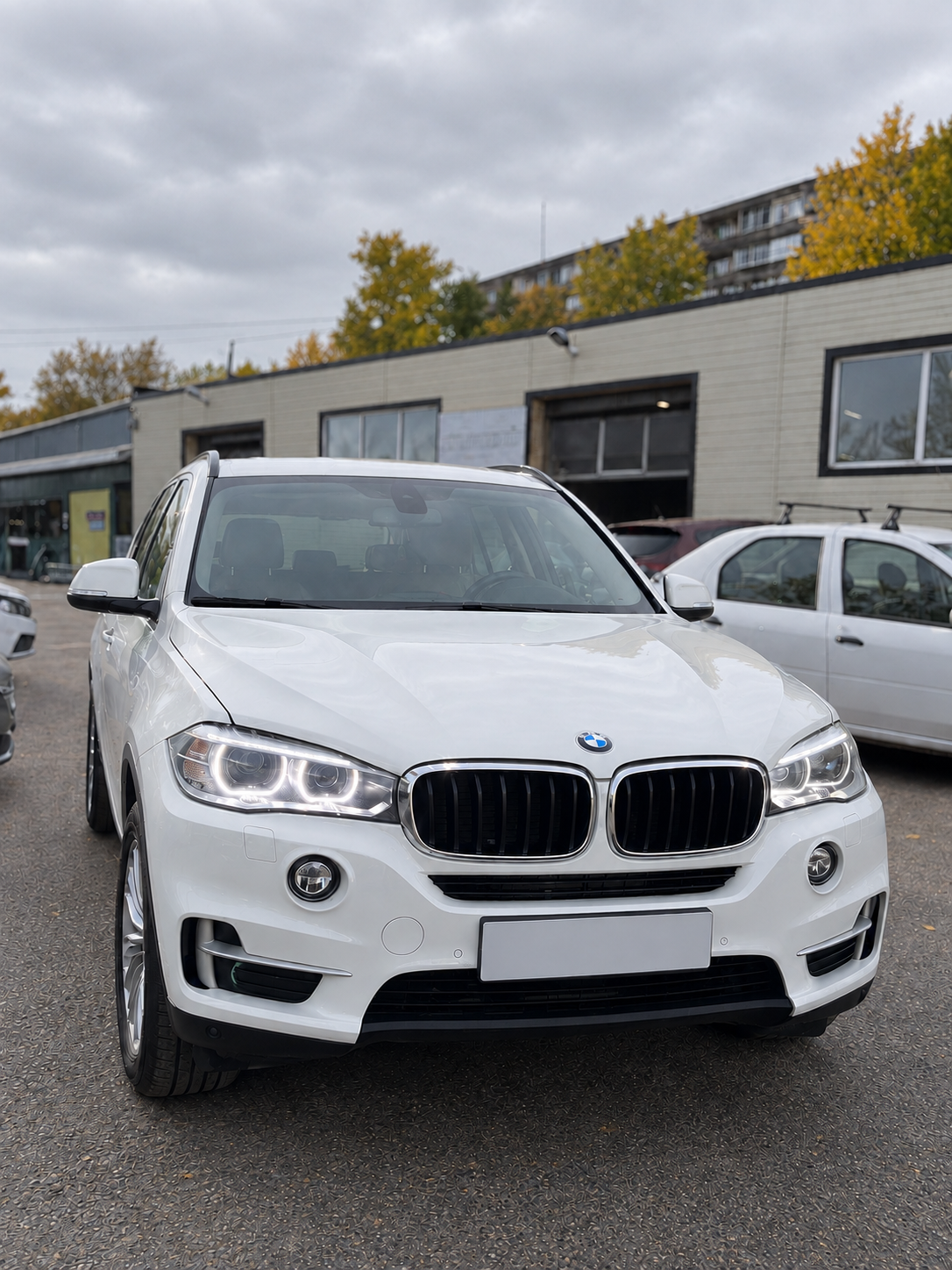 Ремонт передка BMW X5 после серьезного ДТП — после ремонта