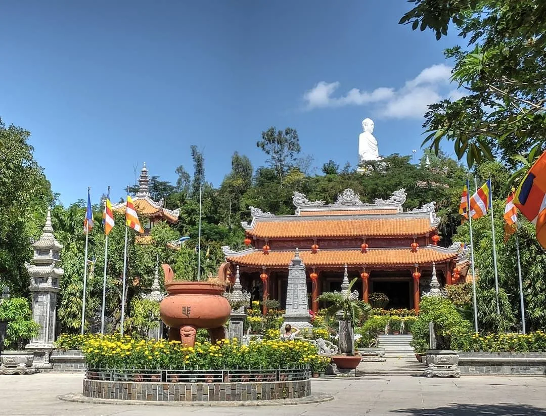 Пагода Ту Тон (Chùa Từ Tôn)