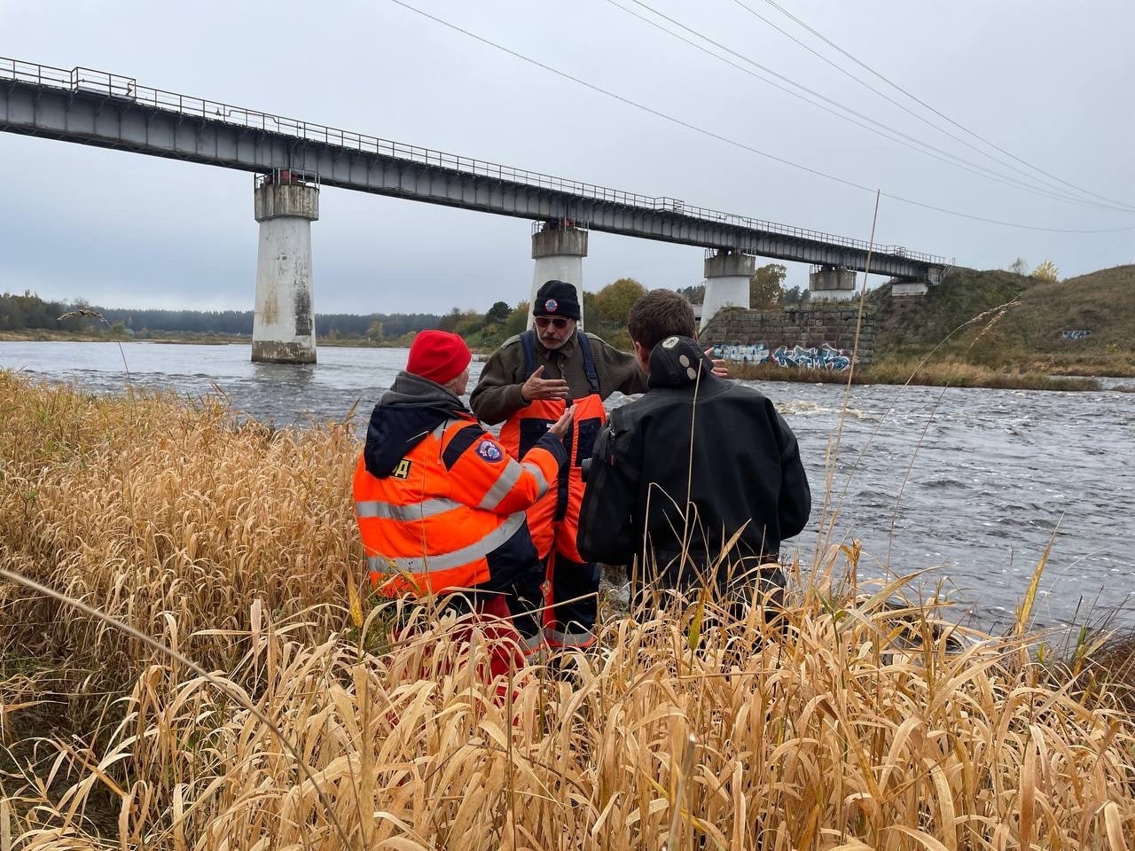 Водолазная Служба ВОСВОД Оказывает Содействие В Поисках Пропавшего Человека В Кингисеппском…