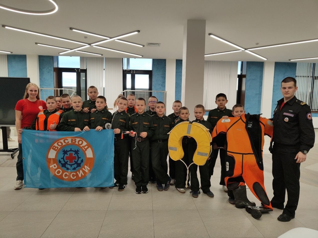 25.10.2024 спасатели СвРОООО ВОСВОД провели профилактическое занятие для обучающихся детского…