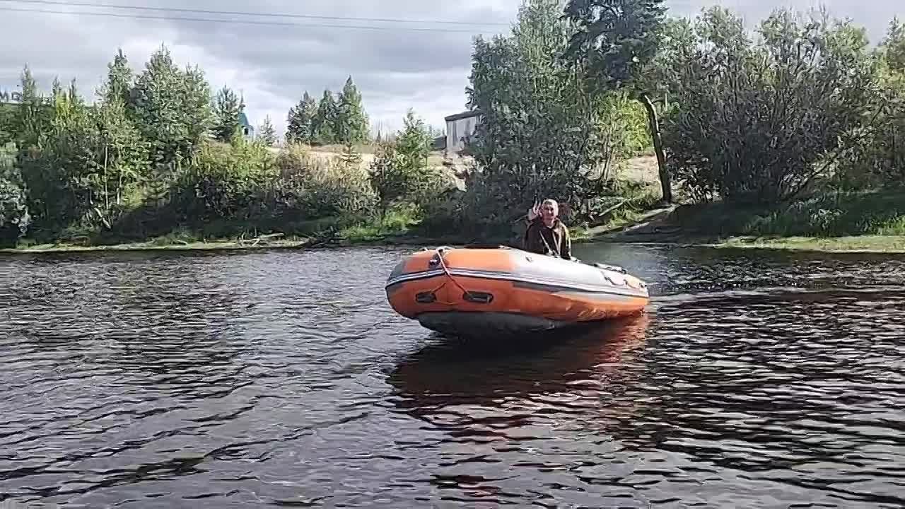 В г.Когалым, Ханты-Мансийский АО, прошёл сплав по реке Ингу-ягун, приуроченный ко дню города
