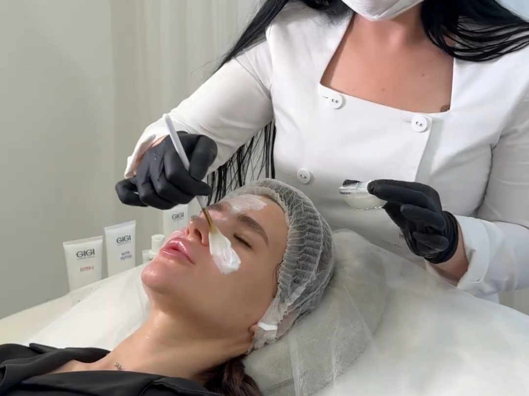 Чистый четверг- чистка лица 3000 рублей!