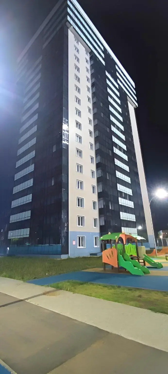Trekhkomnatnaya V Tsentre Goroda Naberezhnye Chelny Flat — фото 1