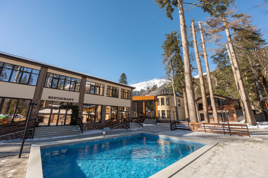 Отель Гостинично-Ресторанный комплекс SKi ReSort (Горнолыжный Курорт) — фото 1