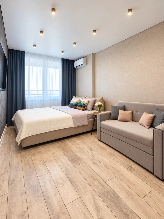 1-к. квартира на Базарной площади с видом на пруд, 30 м², 22 этаж — фото 1