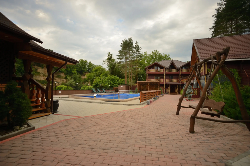 carousel image 3
