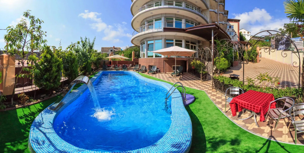 Меблированные комнаты Family Resort Hotel Miloo — фото 1