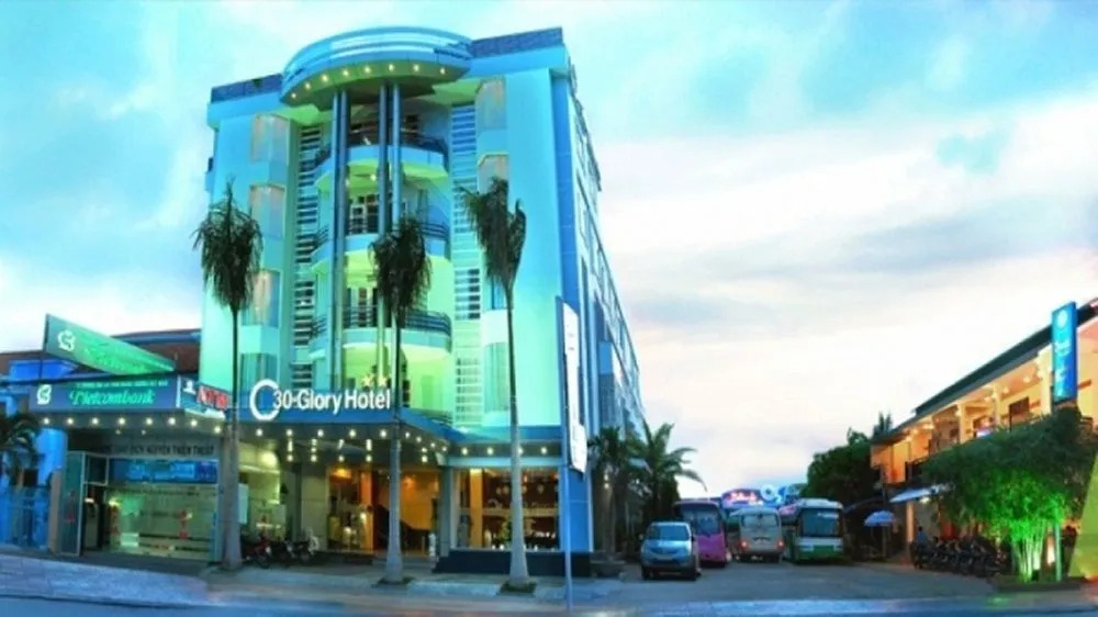 C30 Glory Hotel — фото 1