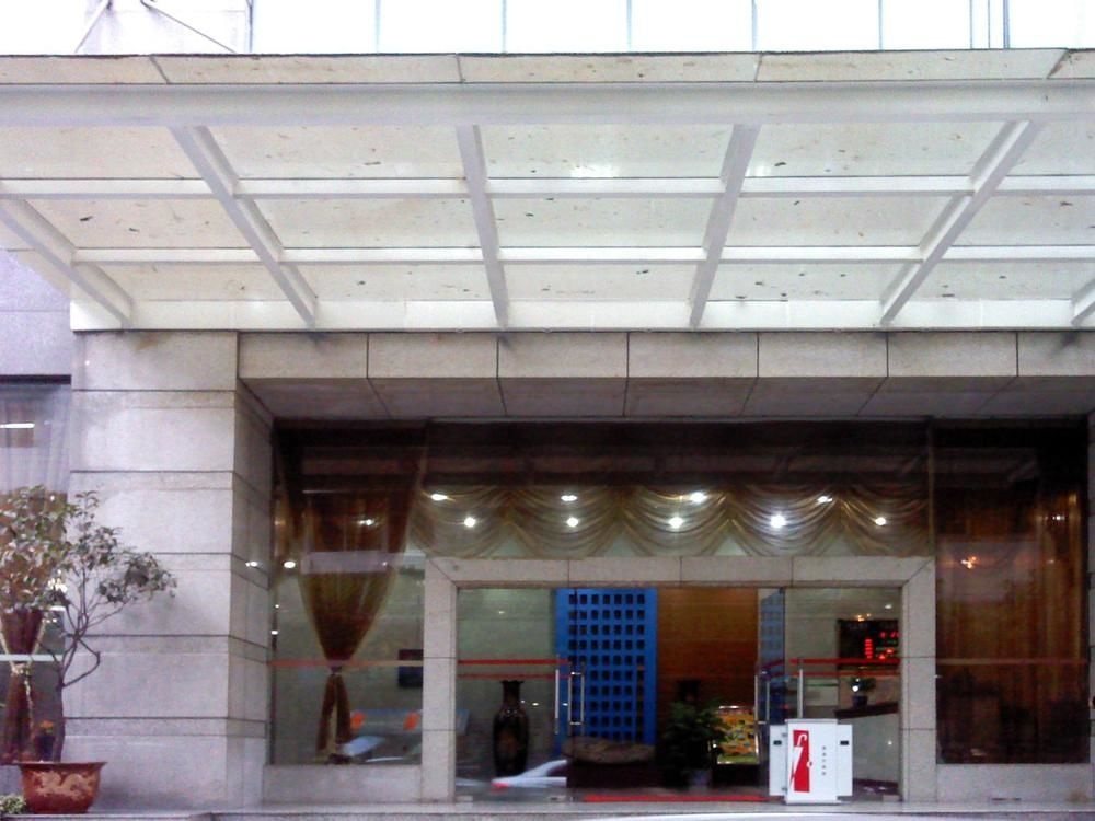 Fang Hua City View Hotel, Jiefangbei Hongyadong Branch — фото 1