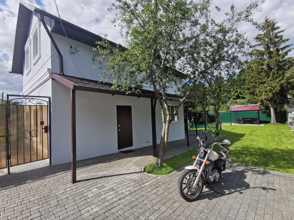 Dvukhetazhnyi u Kolomenskogo Kremlia Cottage — фото 1