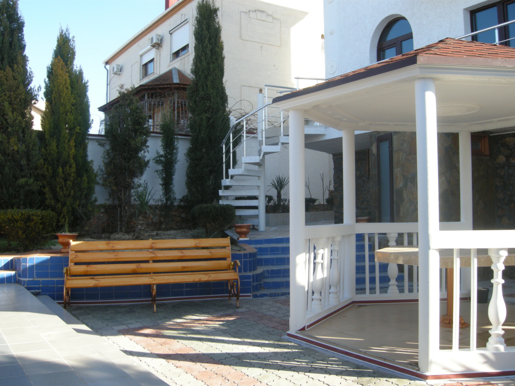 carousel image 2