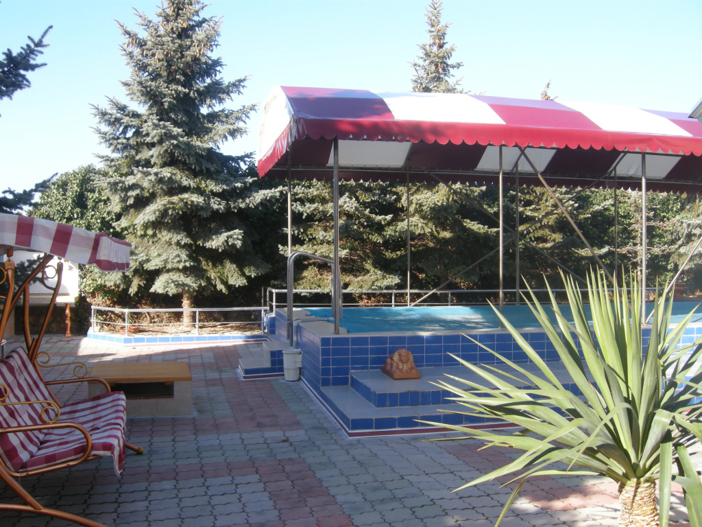 carousel image 4