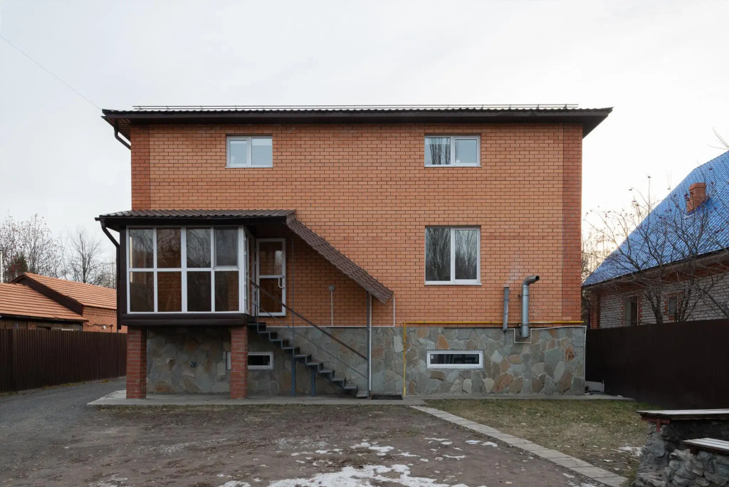 Коттедж на улице Степана Колокольникова 44 — фото 1