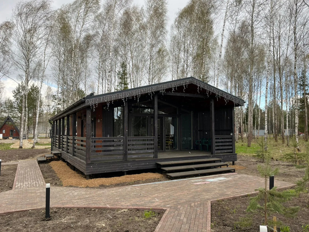 Barnhaus U Ozera S Panoramnyim Ostekleniem House — фото 1