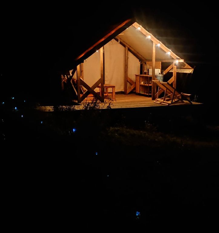 carousel image 3