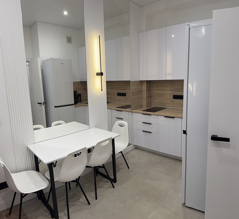 carousel image 4