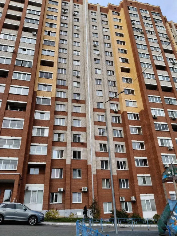 Апартаменты на улице Михаила Петрова — фото 1