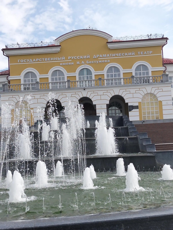 2 комн.квартира рядом с Русским Драматическим театром — фото 1