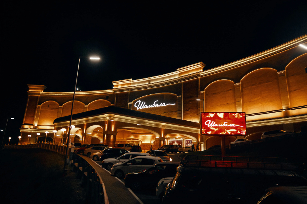 carousel image 0
